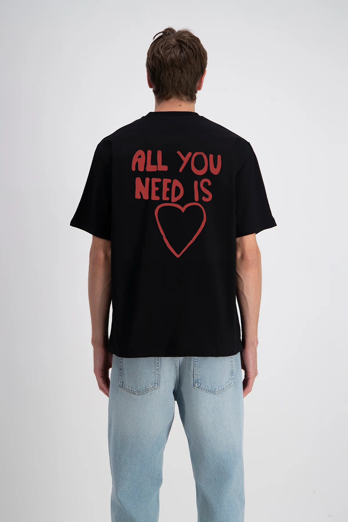 T-shirt imprimé "All You Need"