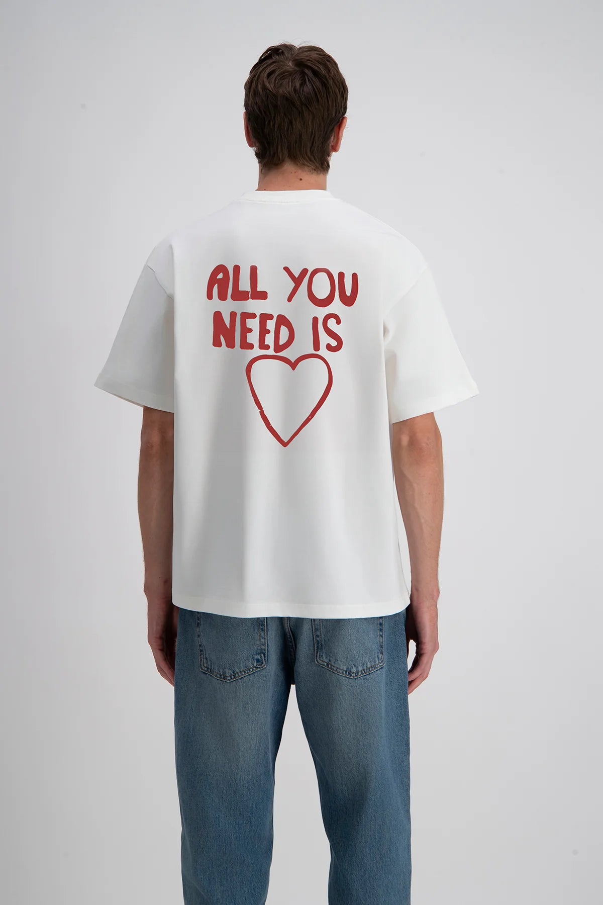 T-shirt imprimé "All You Need"