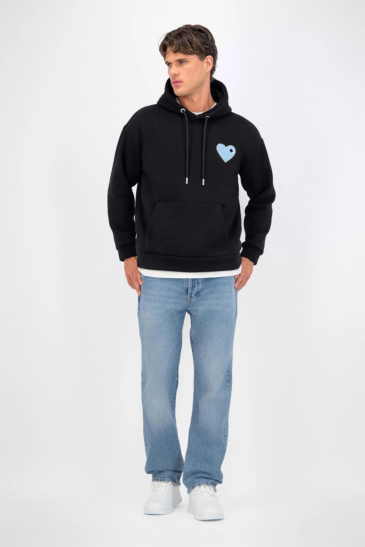 Sweat à capuche brodé