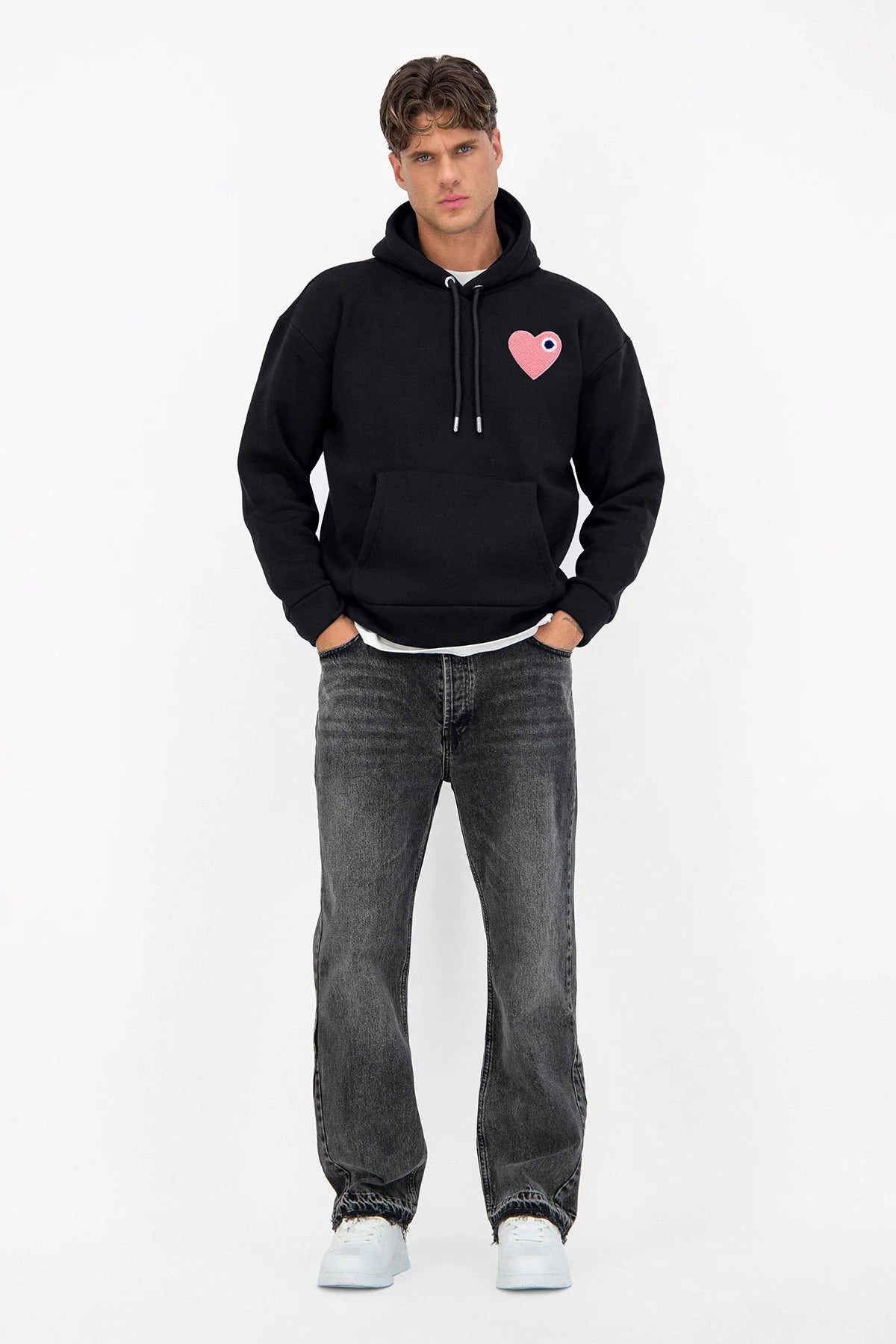 Sweat à capuche brodé