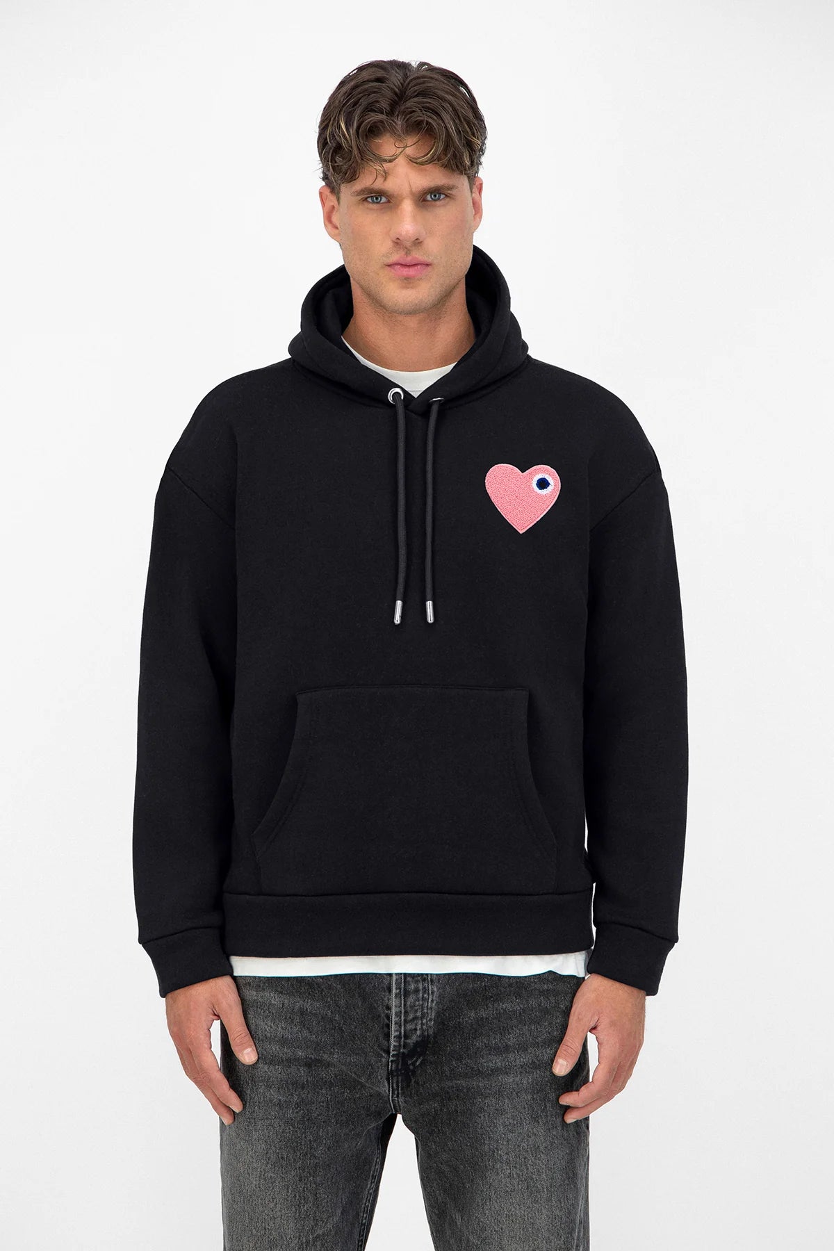 Sweat à capuche brodé