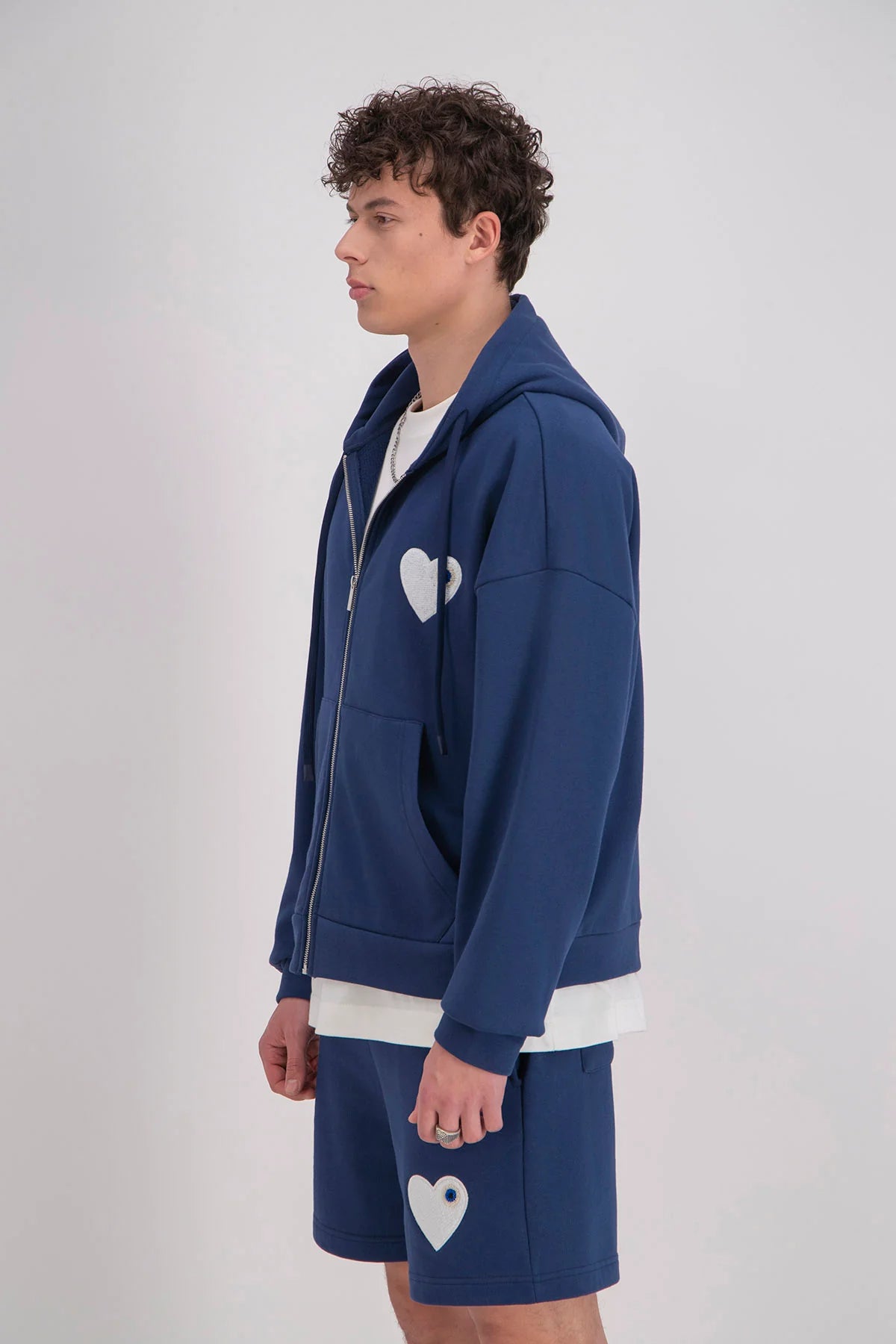 Hoodie zippé brodé cœur